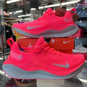 Women’s Nike ReactX Infinity Run 4 Hot Punch Iron Ore Size 7